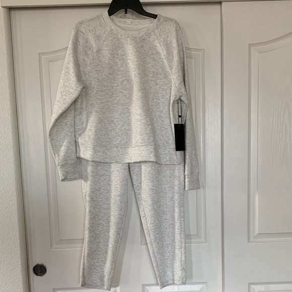 Thrive Societe Tops - NWT Mixed Size 2pc Thrive Gray L Sweatshirt and M Sweatpants Athleisure Set